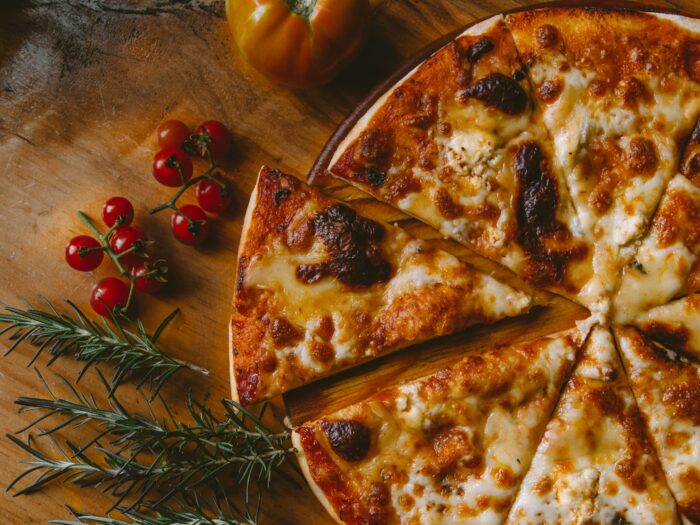 Paras gluteeniton ja vegaaninen pizzapohja (ilman hiivaa)
